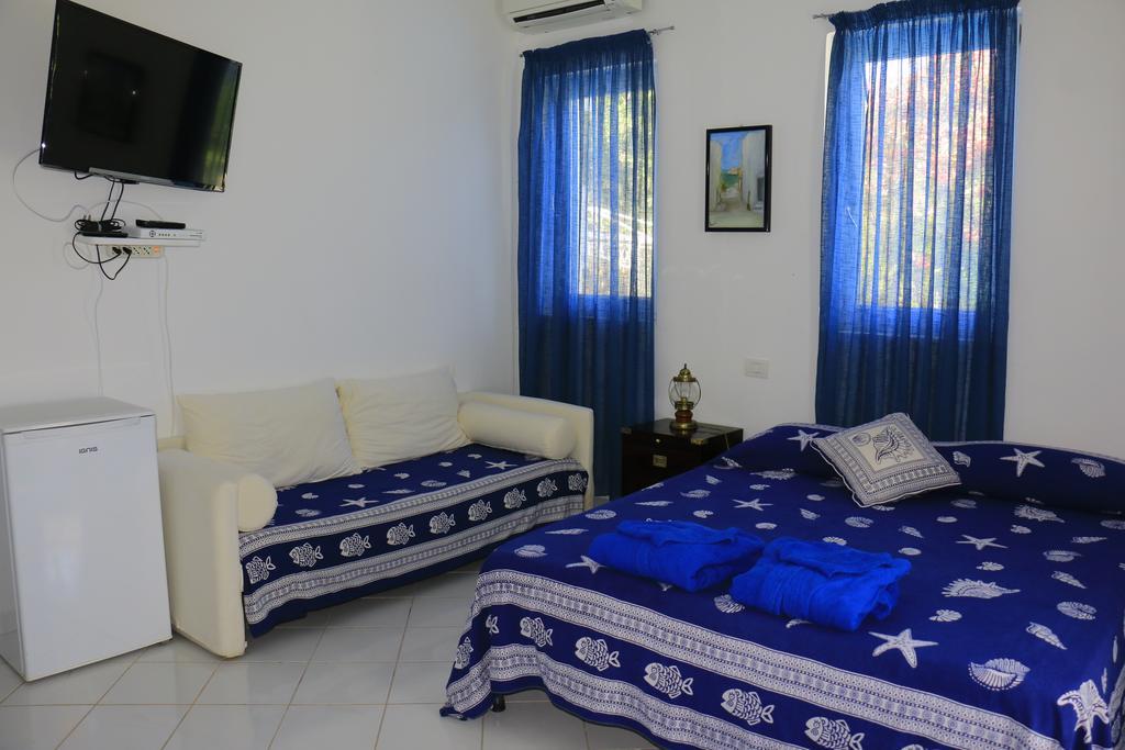 Cala Cavone Guest House Ponza Buitenkant foto