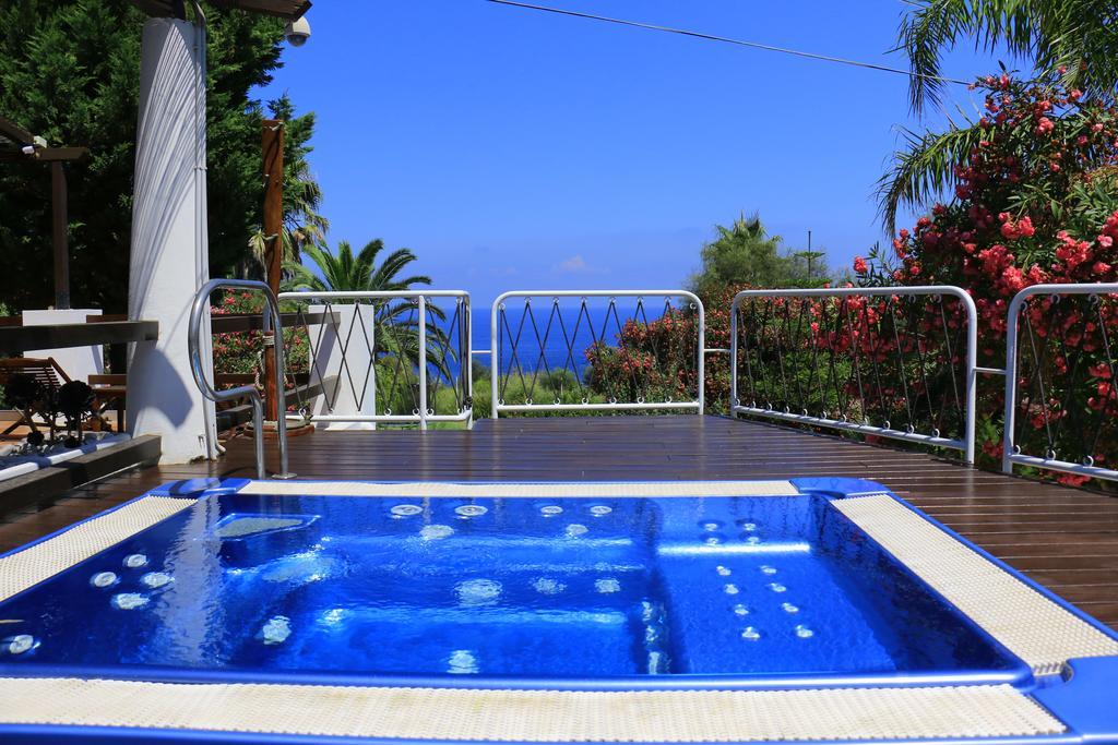 Cala Cavone Guest House Ponza Buitenkant foto