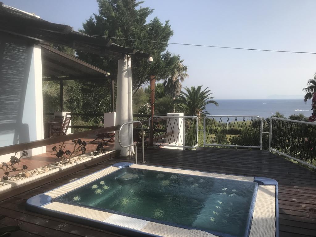 Cala Cavone Guest House Ponza Buitenkant foto